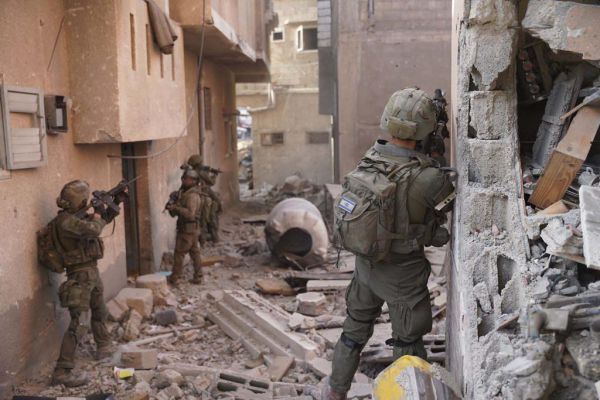 צפו: פשיטה ברצועה הפכה לקרב פנים אל פנים