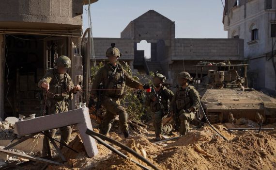 המתקפה על חאן יונס נמשכת; מהיבשה והאוויר