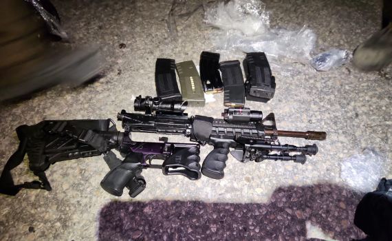 10 מבוקשים נעצרו ביו"ש, אמצעי לחימה רבים הוחרמו