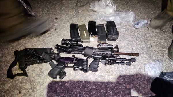 10 מבוקשים נעצרו ביו"ש, אמצעי לחימה רבים הוחרמו