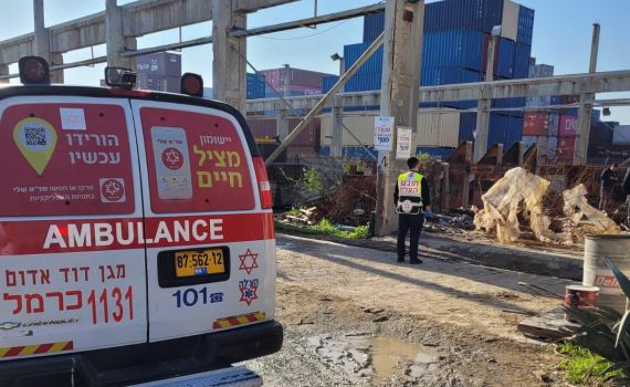 תאונת עבודה קטלנית: פועל נהרג במפעל בחיפה