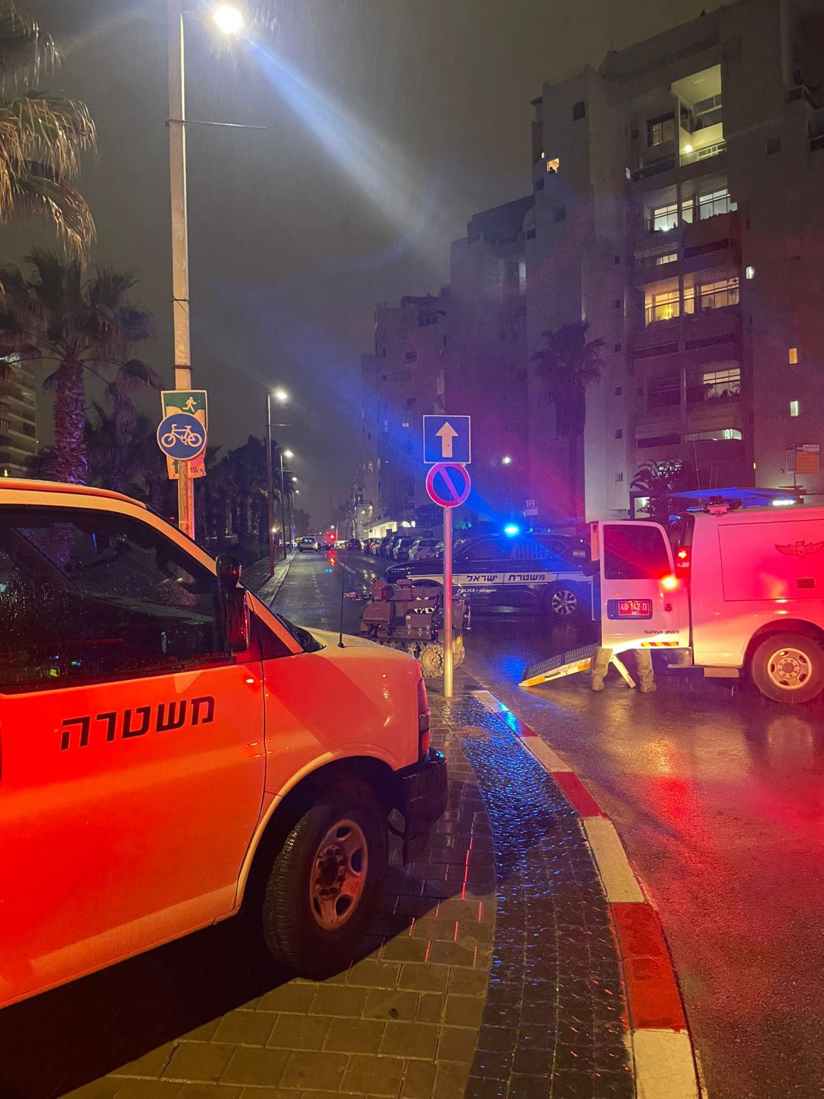 חשד: מטען חבלה הוצמד לרכבו של ראש העיר בבת ים