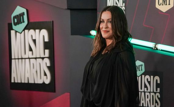 הזמרת הקנדית חושפת: "לא היה לי מושג עד כמה אני יהודייה"