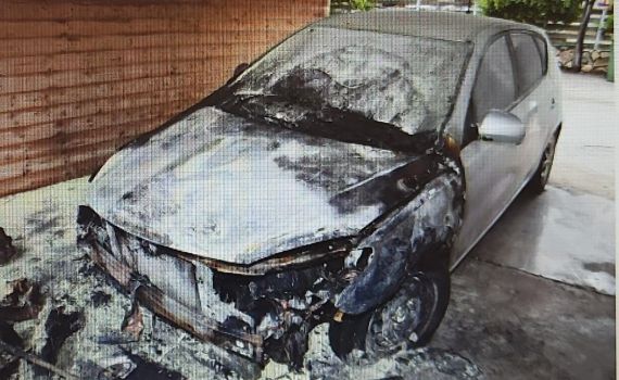 הציתו רכב ונתפסו; בטלפון היה תיעוד של ההצתה. צפו