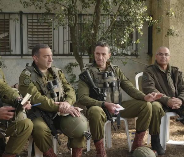 לא מפחד מחיזבאללה: הרמטכ״ל סייר בישוב שתולה