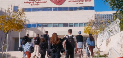 אצלנו מגדלים מהנדסים! בואו ליום הפתוח בעזריאלי >>