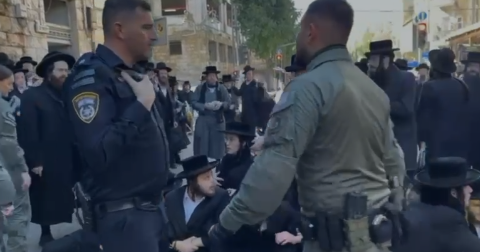 ארגון העיתונאים מגיב לתקיפת העיתונאיות בהפגנת חרדים