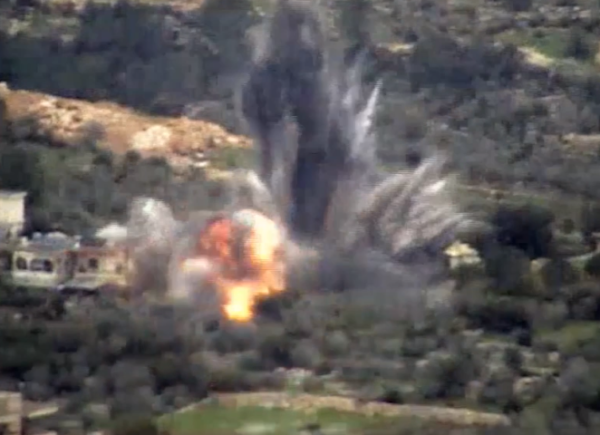 האש נמשכת: מטוסי קרב הפציצו מטרות חיזבאללה בלבנון