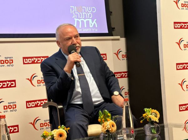 ליברמן מעריך: זה התאריך שנתניהו יכריז על בחירות