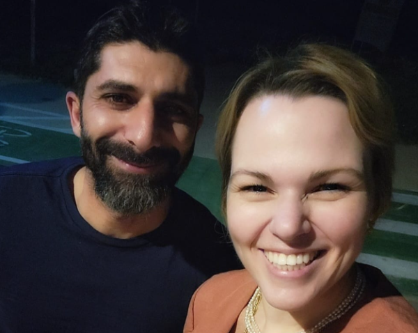 מזל טוב: הסופרת והמנחה הסרוגה התחתנה בגיל 39