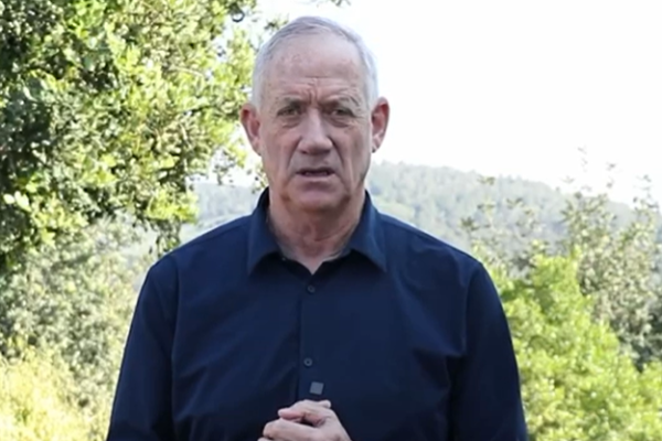 ברקע המגעים לעסקה: בני גנץ בהצהרה מיוחדת. צפו