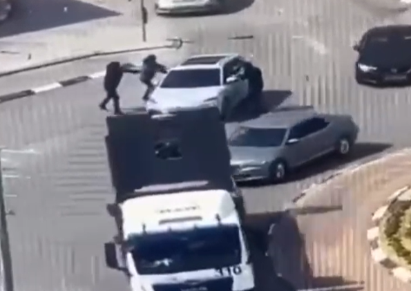 לאור יום, באמצע הכביש; תיעוד הרצח באום אל פאחם