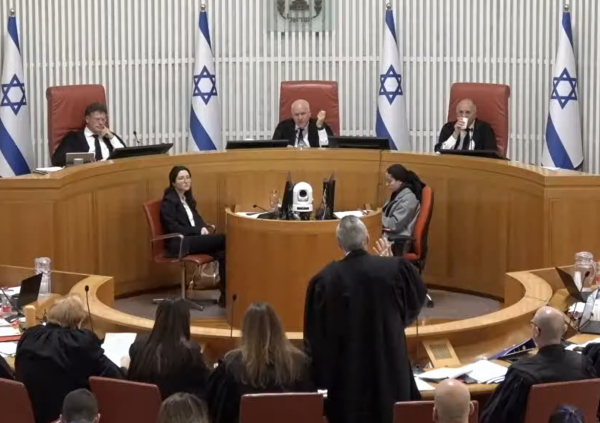 שידור ישיר: הדיון הדרמטי בבג"צ על חוק הגיוס. צפו