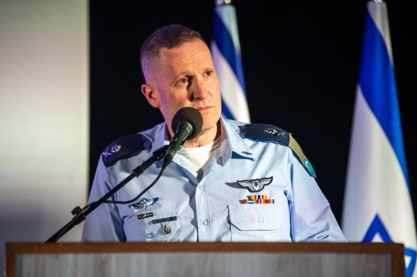 מפקד חיל האוויר במכתב חריף לסרבנים: "לא יוכלו להמשיך לשרת"