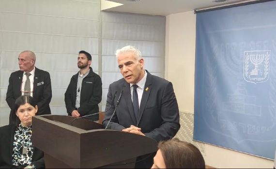 לפיד לסרוגים: זה המחיר כשלא מטפלים בטרור היהודי