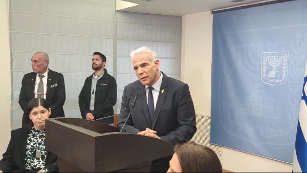 לפיד לסרוגים: זה המחיר כשלא מטפלים בטרור היהודי