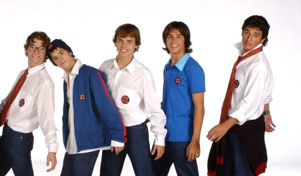 20 שנה אחרי: כוכבי הסדרה הפופולרית במופע איחוד בישראל