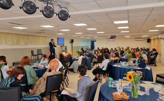 נשות חינוך וטיפול? זה הזמן ללמוד מקצוע מבוקש ומכניס