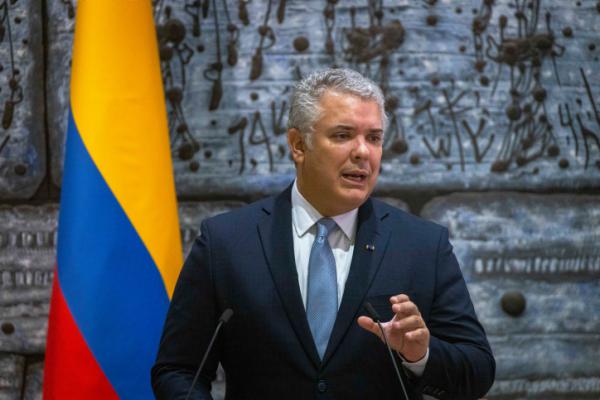 נשיא קולומביה הודיע: מנתק את היחסים עם ישראל