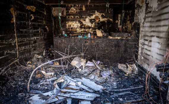 המשטרה פיענחה את הצתת חנות האופניים בתל אביב