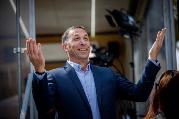 כהנא וטלי גוטליב התראיינו במקביל. כך זה נראה ונשמע