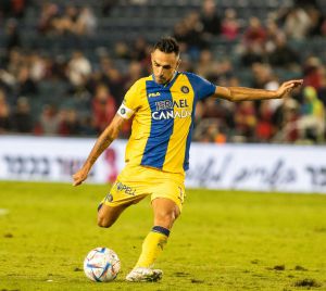 רשמי: ערן זהבי הודיע על פרישה מכדורגל