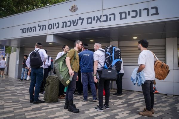 המדינה לבג"ץ: פועלים לגיוס חרדים בטווח המיידי