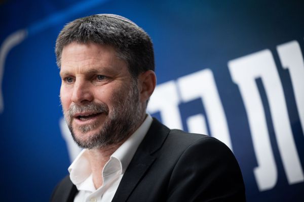 מזל טוב: השר בצלאל סמוטריץ' החליף סטטוס