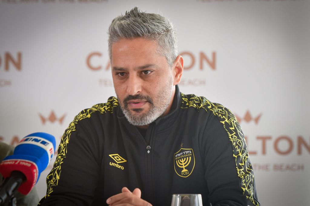 ברק יצחקי הוצג כמאמן בית"ר: "מאמין בשחקנים"