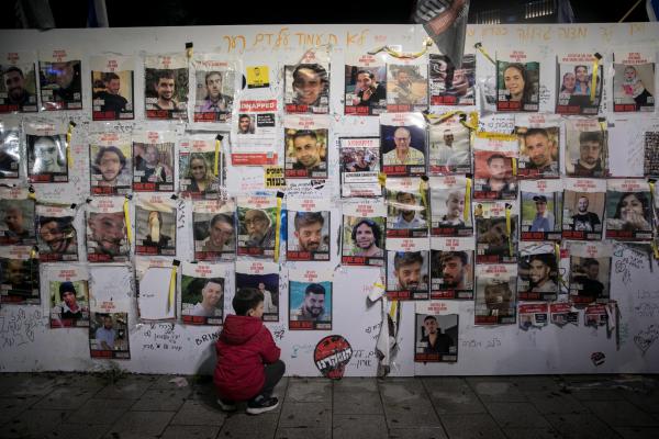 משפחות החטופים החללים: "אל תדירו את יקירינו מהרשימות"