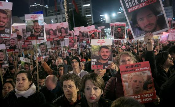 אבות החטופים בכנסת: "בוקר של גאווה לאומית"