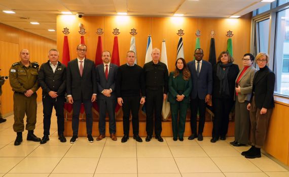 גלנט לשגרירי האו״ם: אונר״א איבד את הלגיטימציה