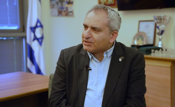 זאב אלקין: "אנחנו מחזקים את שלטון חמאס בעזה"