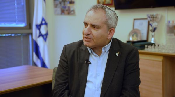 זאב אלקין: "אנחנו מחזקים את שלטון חמאס בעזה"