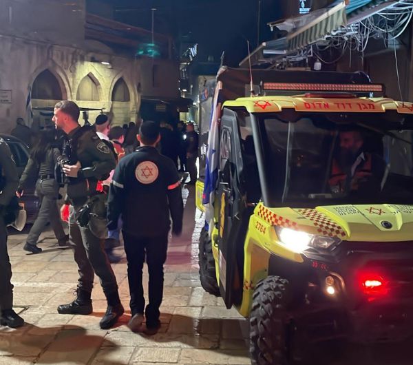 פיגוע דקירה בעיר העתיקה: המחבל נוטרל