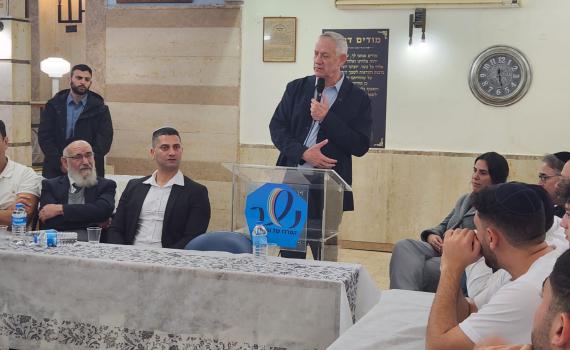 גנץ לבני הישיבה החרדית: "אין פה שותפות על תנאי"