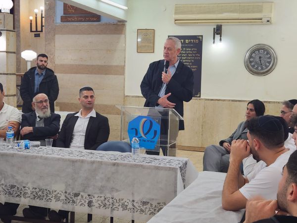 גנץ לבני הישיבה החרדית: "אין פה שותפות על תנאי"