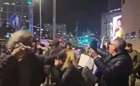 אבסורד: ביהמ"ש המחוזי שחרר את המפגין האלים