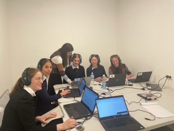 מנהלת החמ"ל החרדי קיבלה אות האבירות