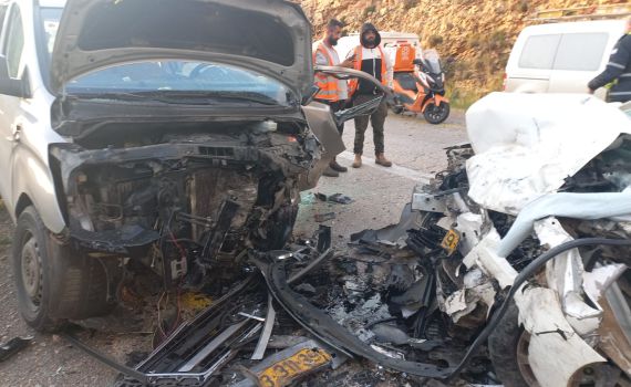 שלושה פצועים בתאונת דרכים קשה בשומרון