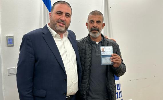 הבדואי שהציל חיילים ב-7 באוקטובר קיבל תושבות קבע