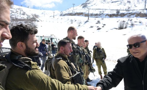 נתניהו בחרמון: מקווה שחיזבאללה יקלוט את המסר