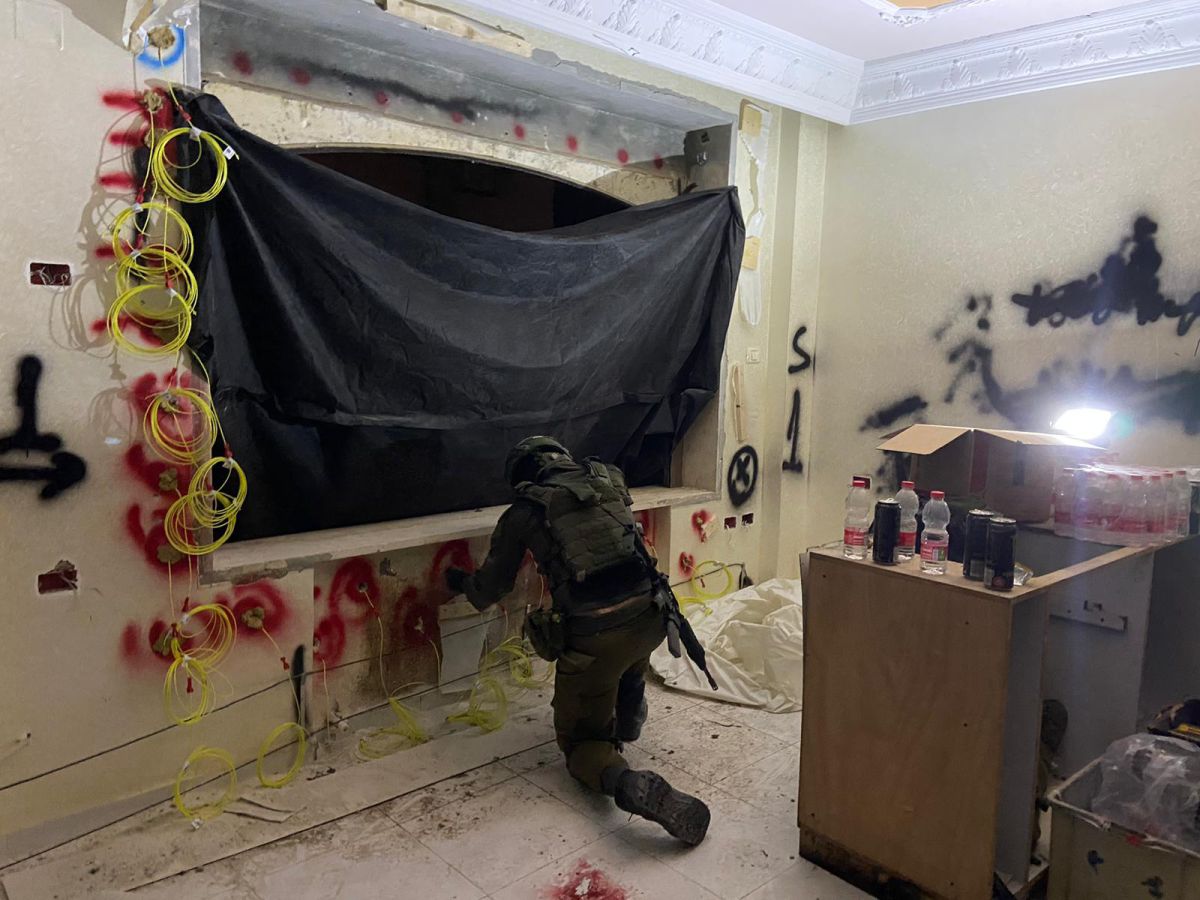 צה"ל הרס את דירת המחבל; שמונה מבוקשים נעצרו