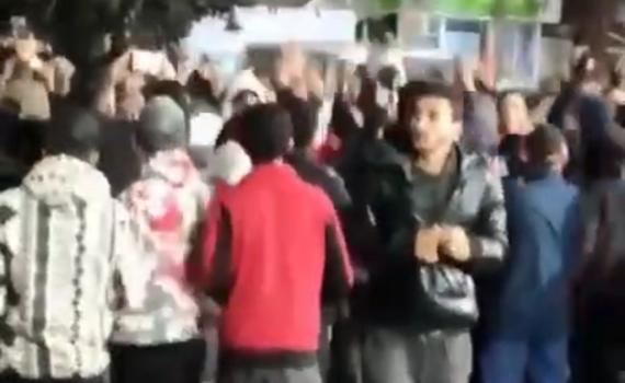 צפו: עזתים צוהלים כששמעו על ההסכם להפסקת האש