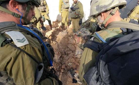 זעזוע בצה"ל: קצין פד"מ הודח אחרי שניהל רומן עם פקודה שלו