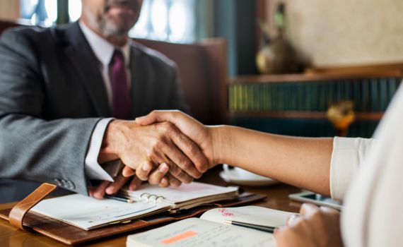 מדוע חשוב להתייעץ עם עורך דין מומחה כדי להצליח בתביעת אובדן כושר עבודה