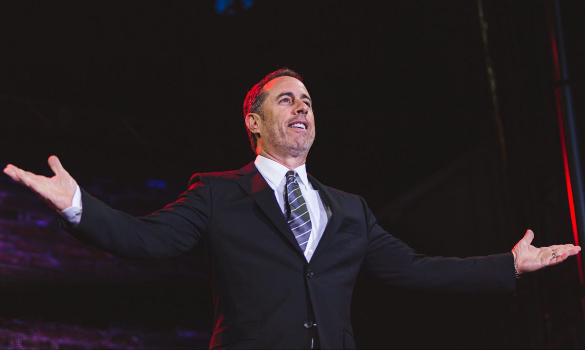 בגלל התמיכה בישראל: ג'רי סיינפלד הותקף בניו יורק