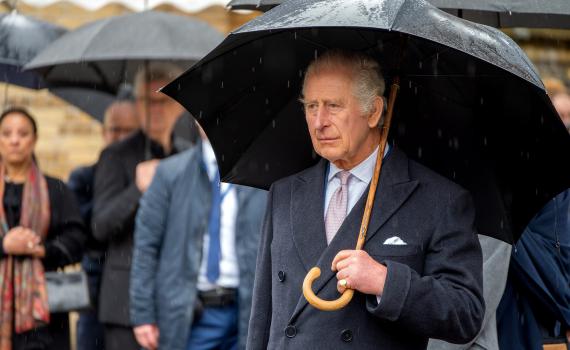 המלך צ'ארלס מגיב לראשונה לאחר שאובחן עם סרטן