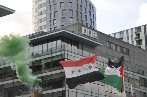 סערה ב-BBC: כינתה את היהודים 'זן פולש' ופוטרה