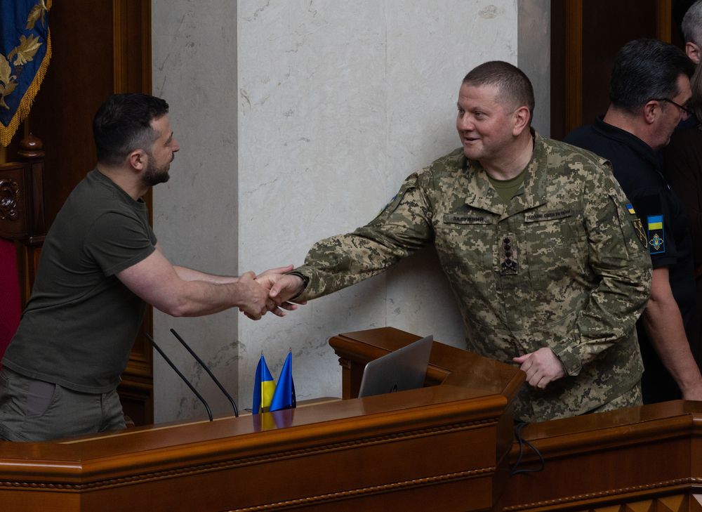 דרמה באוקראינה: זלנסקי הדיח את הרמטכ"ל